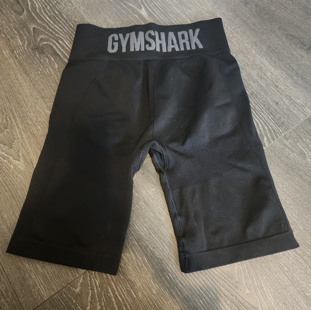 Gymshark Flex Cycling Shorts-medium
